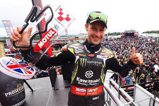 08_WorldSBK_2019_GBR_WorldSBK_Saturday_Race_1_Podium_Rea-1280x854.jpg