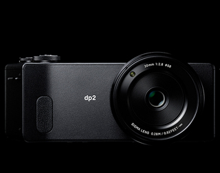 dp2_quattro_product_img.jpg