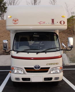 s-イオ正面グリルブラウン隙間ベージュ.jpg